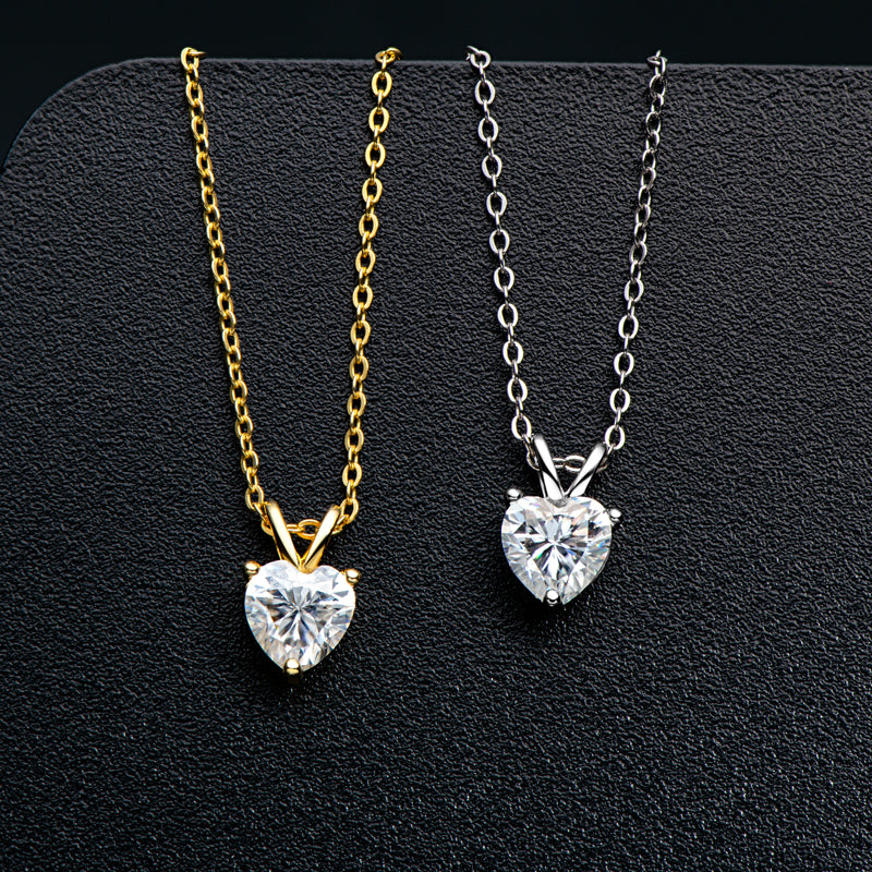 Moissanite Pendant Necklace – Brilliant Diamond-Like Sparkle, Elegant Gift for Her