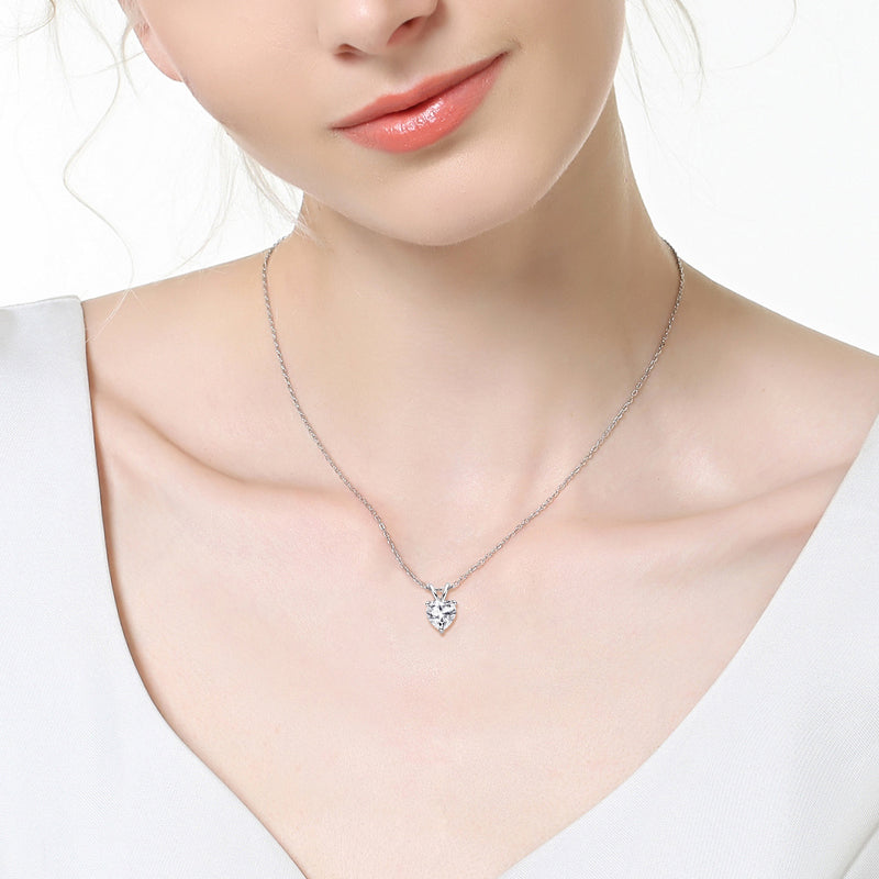 Moissanite Pendant Necklace – Brilliant Diamond-Like Sparkle, Elegant Gift for Her