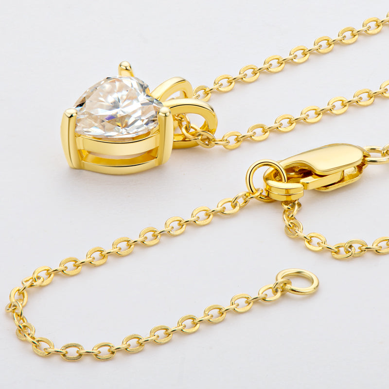 Moissanite Pendant Necklace – Brilliant Diamond-Like Sparkle, Elegant Gift for Her