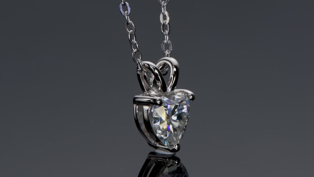 Moissanite Pendant Necklace – Brilliant Diamond-Like Sparkle, Elegant Gift for Her